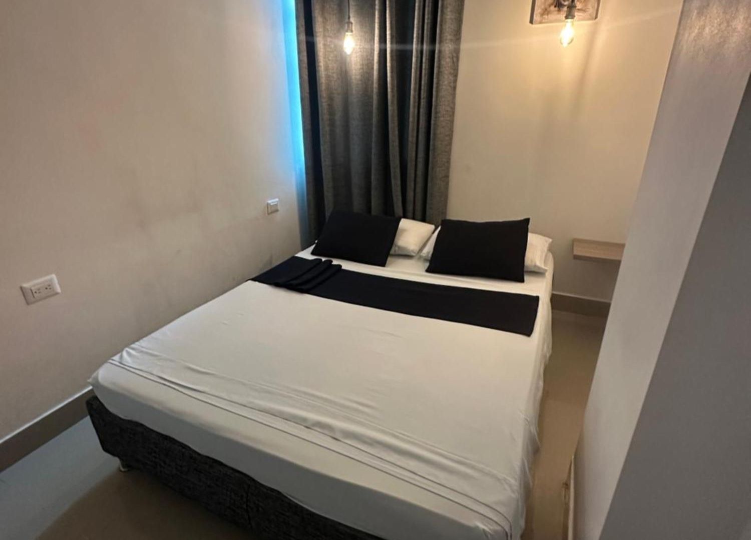 Ibiza En De Indias, Sector Comercial